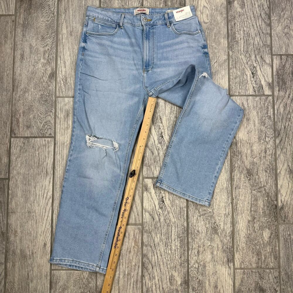Wrangler Women's High Rise True Straight Fit Crop Jeans Size 12 Blue Denim 25x30 - Picture 4 of 10